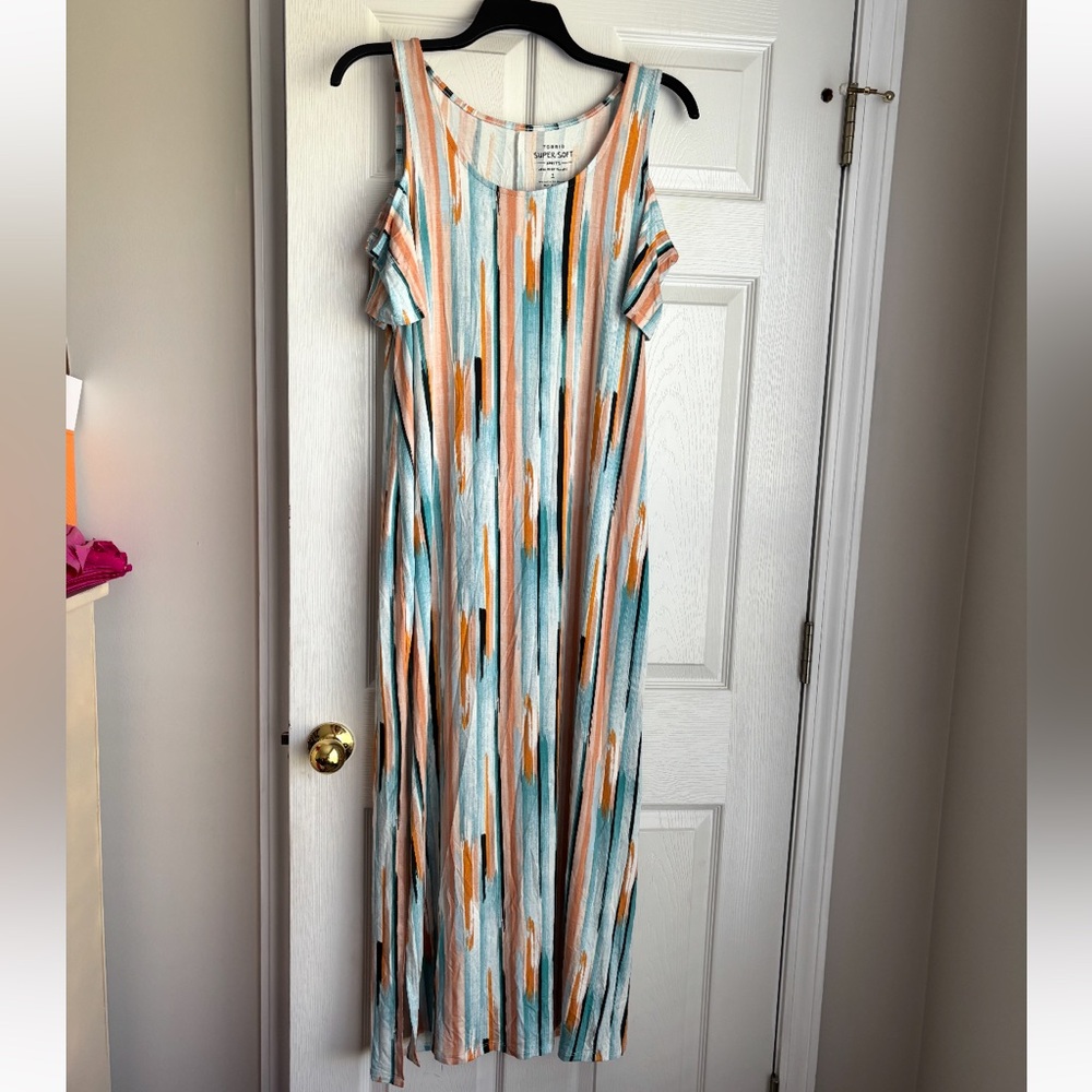 torrid Cold-Shoulder Maxi Dress in Aqua, Peach & Brown Brushstroke NWT